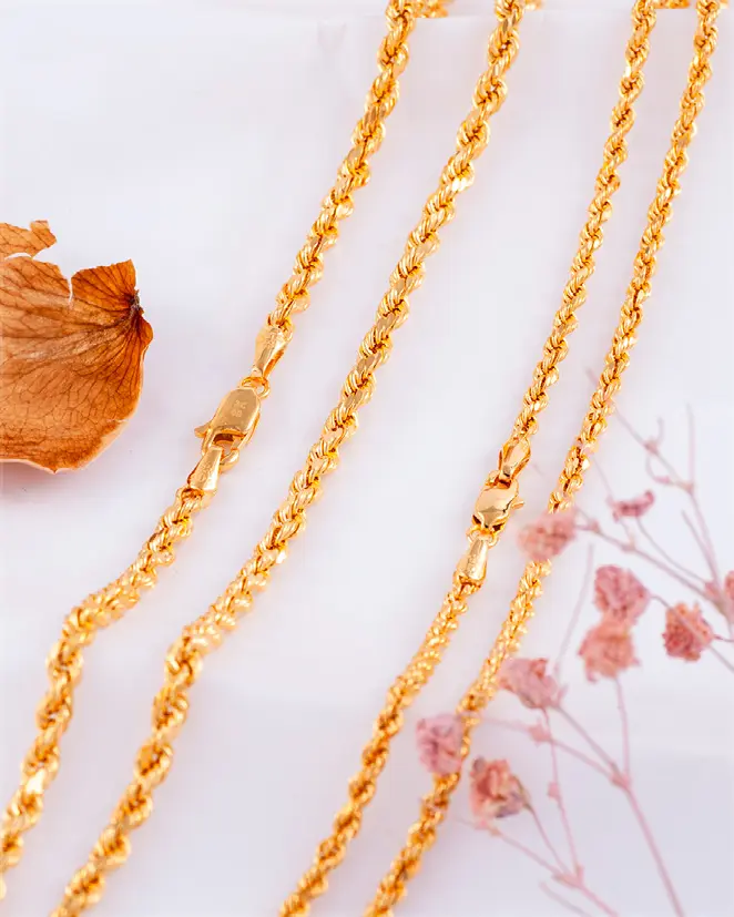 Gold chain collection